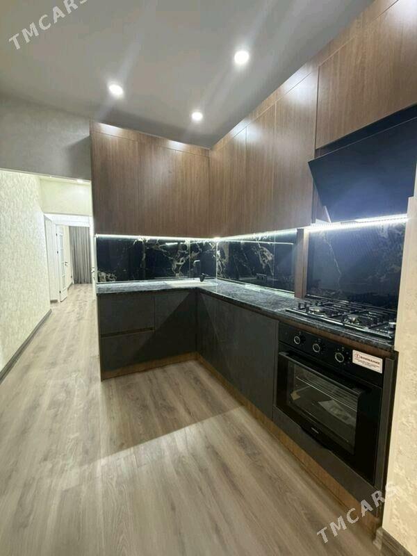 Ipoteka Satlyk Gaudan W 3 kom - Гаудан "В" - img 2