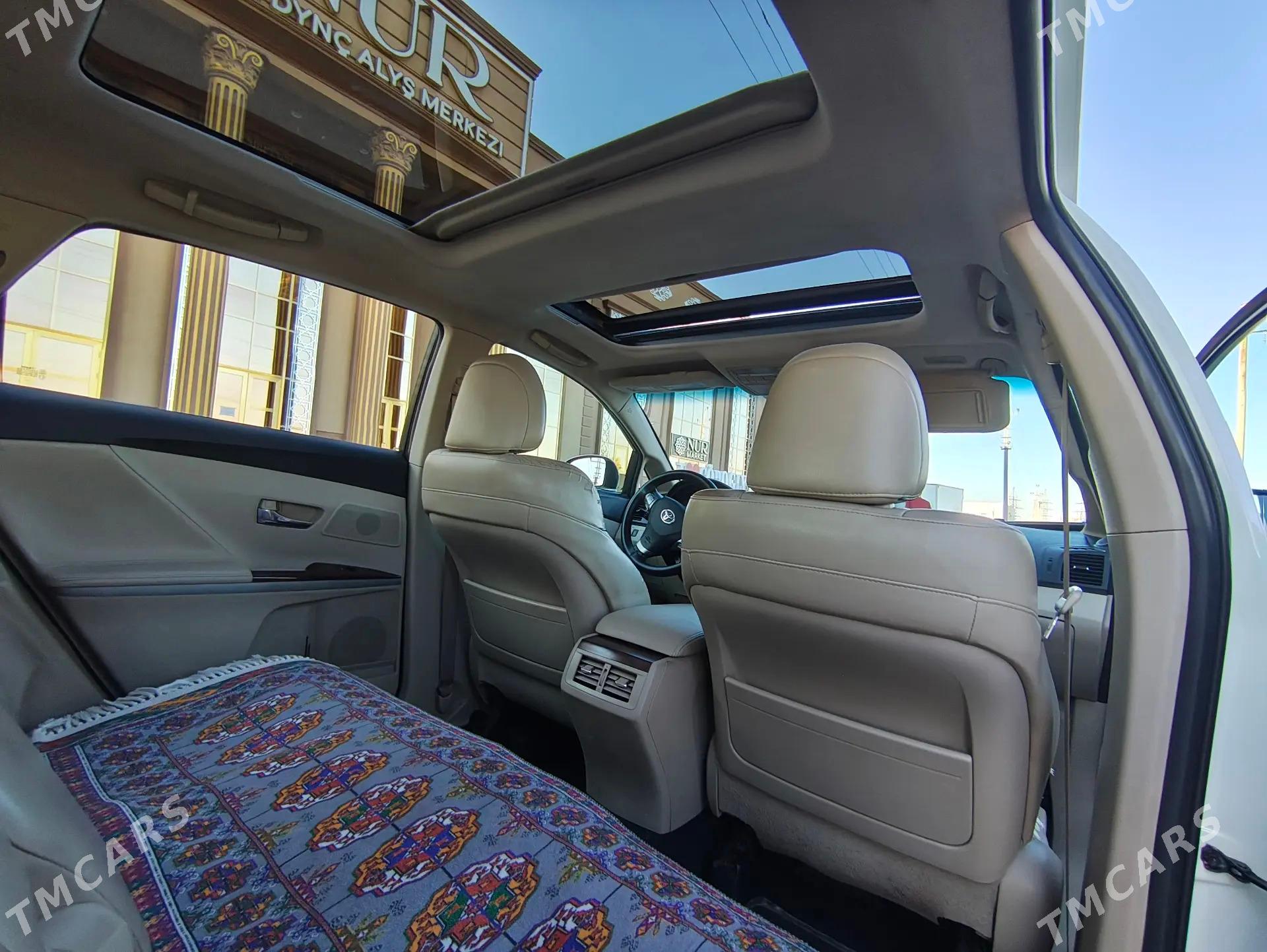 Toyota Venza 2010 - 231 000 TMT - Дашогуз - img 3