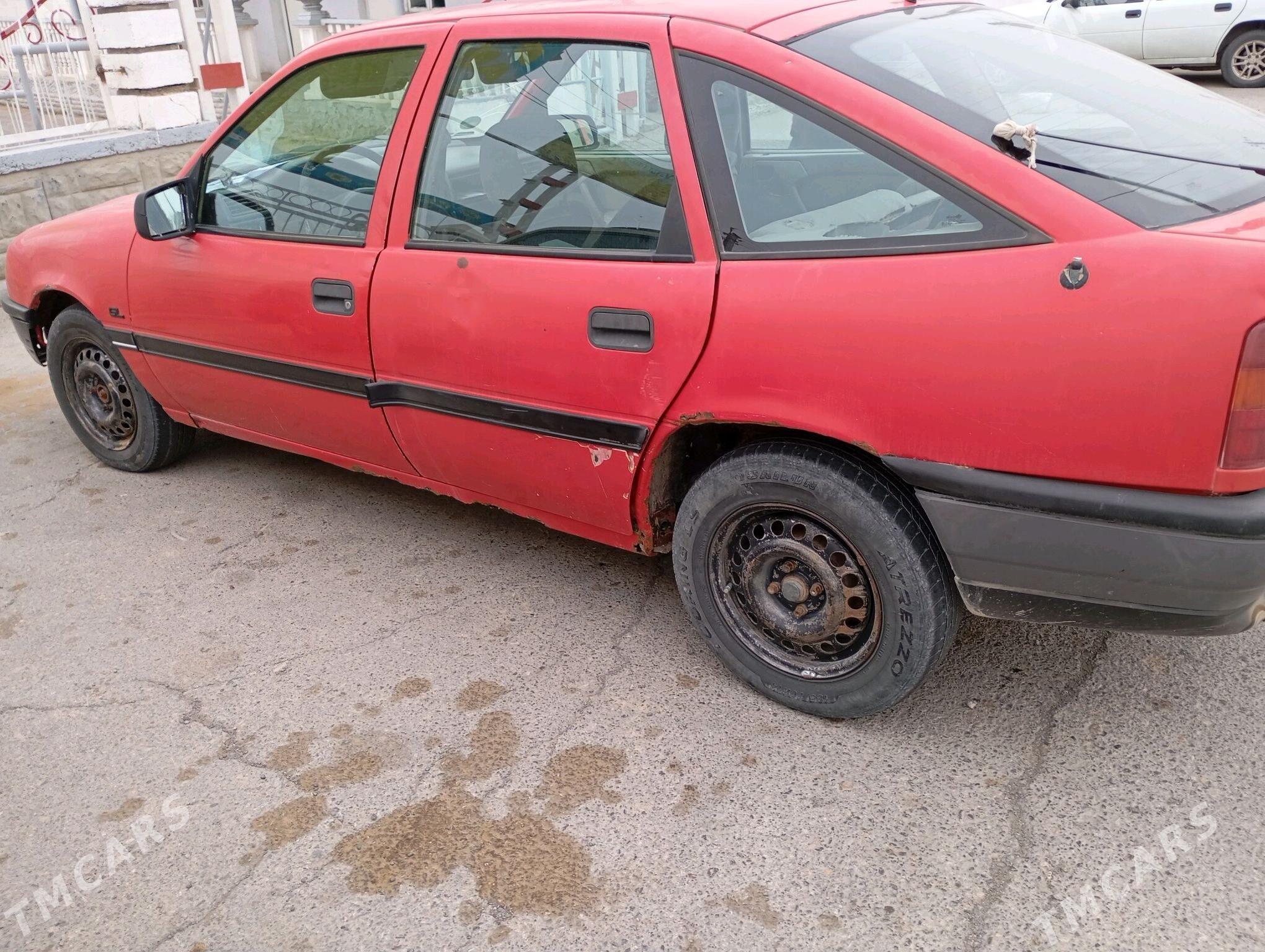 Opel Vectra 1992 - 13 000 TMT - Gyzylarbat - img 2