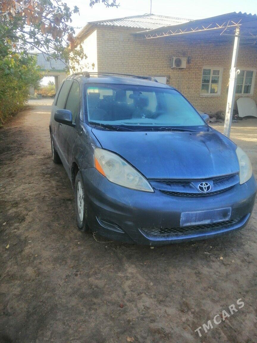 Toyota Sienna 2009 - 180 000 TMT - Гарабекевюл - img 5