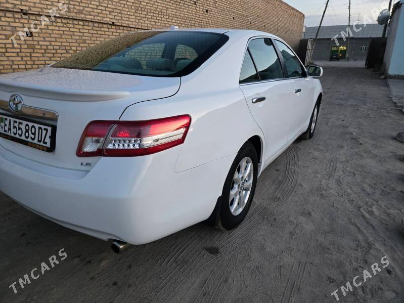 Toyota Camry 2011 - 235 000 TMT - Кёнеургенч - img 6