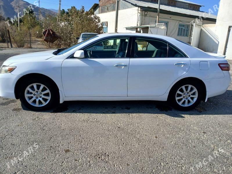 Toyota Camry 2008 - 130 000 TMT - Bäherden - img 2
