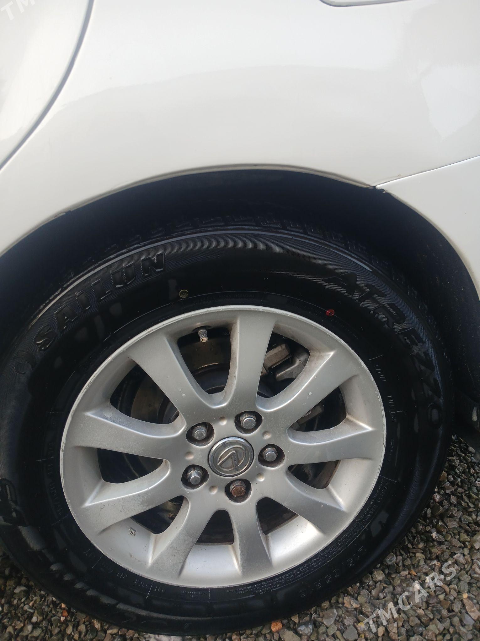 Toyota Camry 2008 - 130 000 TMT - Bäherden - img 4