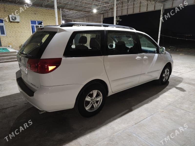 Toyota Sienna 2009 - 250 000 TMT - Мары - img 3