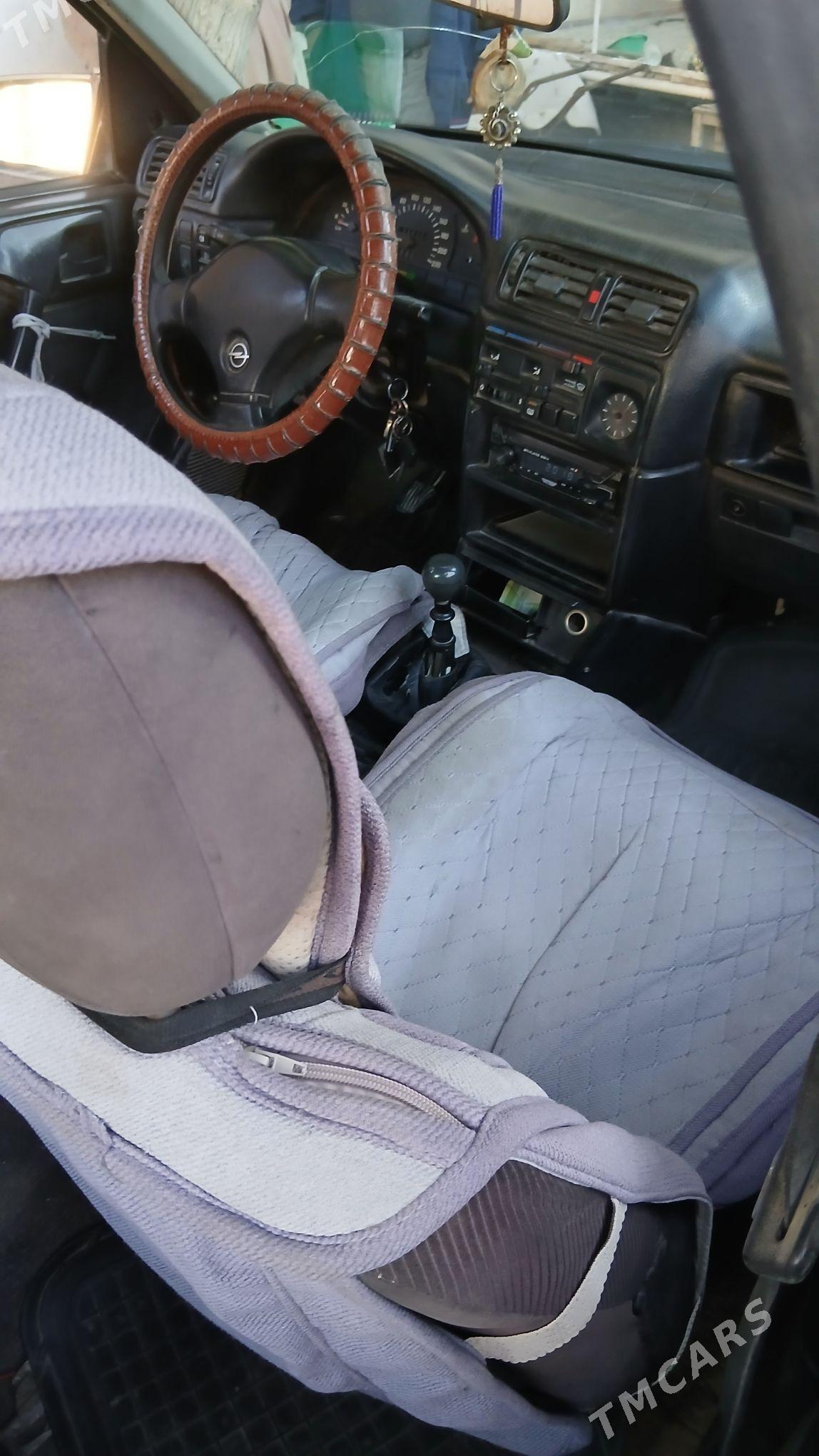 Opel Vectra 1991 - 20 000 TMT - Дашогуз - img 7