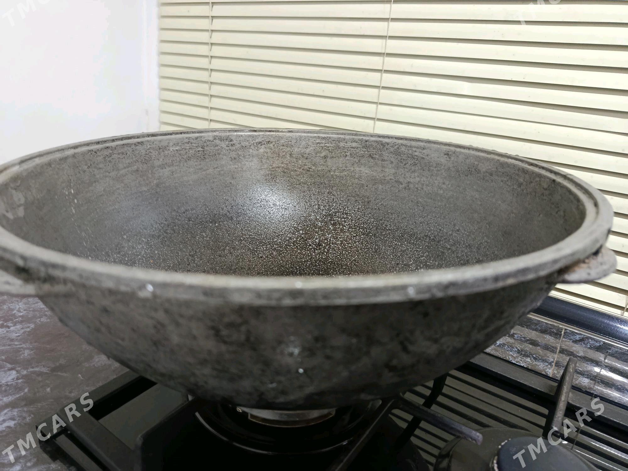 большой чугунный  казан СССР - Mary - img 3