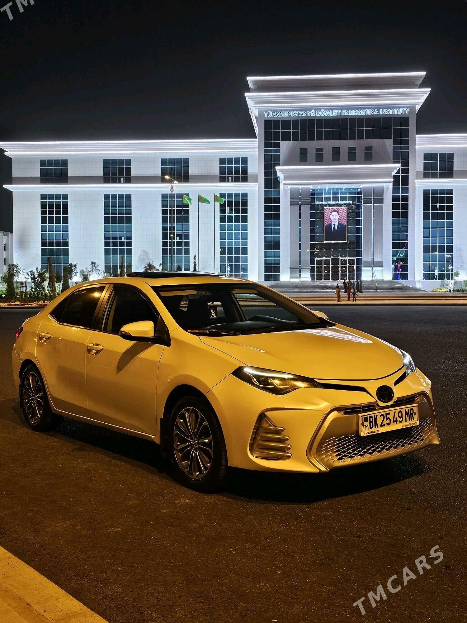 Toyota Corolla 2018 - 200 000 TMT - Мары - img 1
