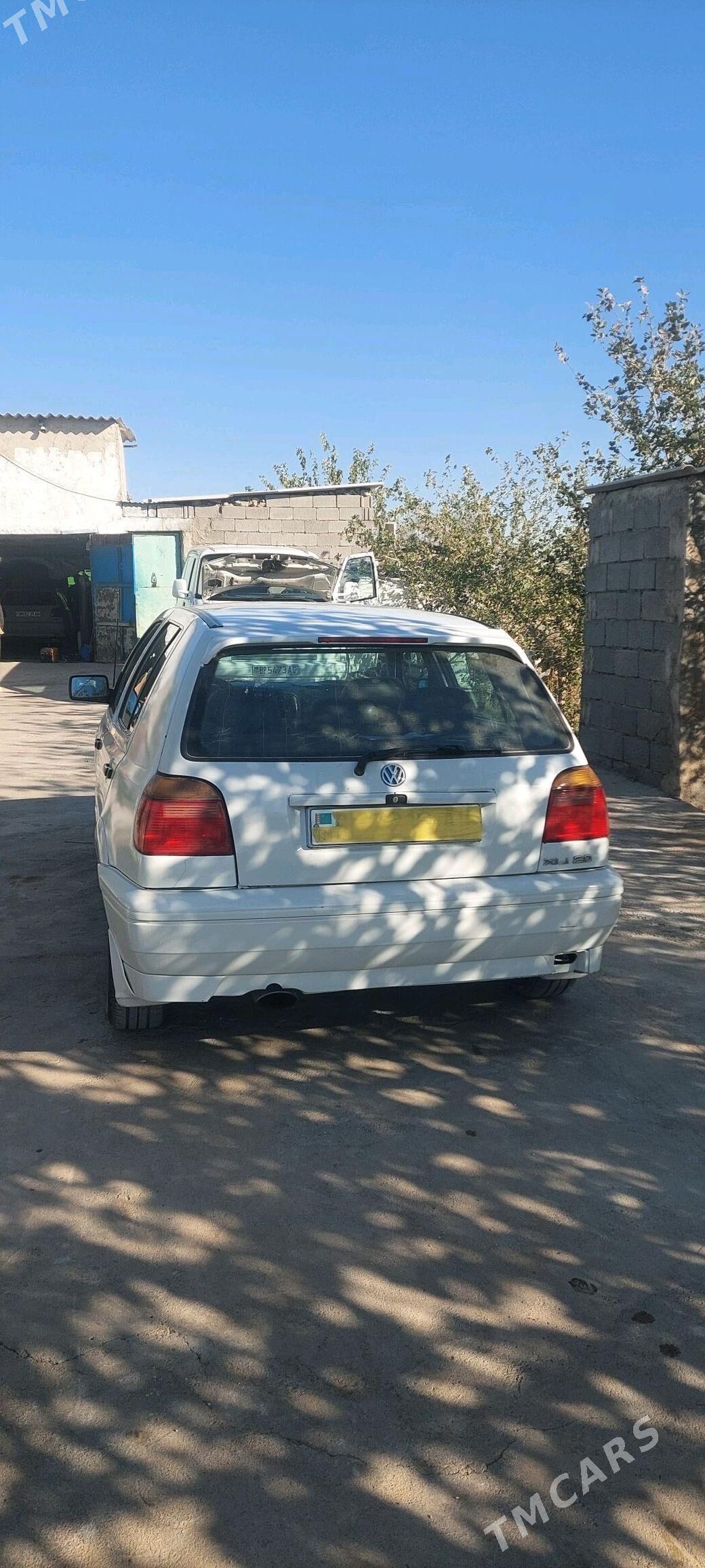 Volkswagen Golf 1996 - 31 000 TMT - Ak bugdaý etraby - img 3