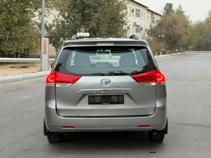 Toyota Sienna 2015 - 349 000 TMT - Ашхабад - img 5