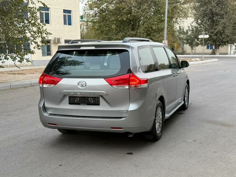 Toyota Sienna 2015 - 349 000 TMT - Ашхабад - img 6