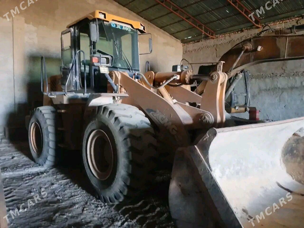 XCMG LW500F 2013 - 500 000 TMT - Aşgabat - img 2