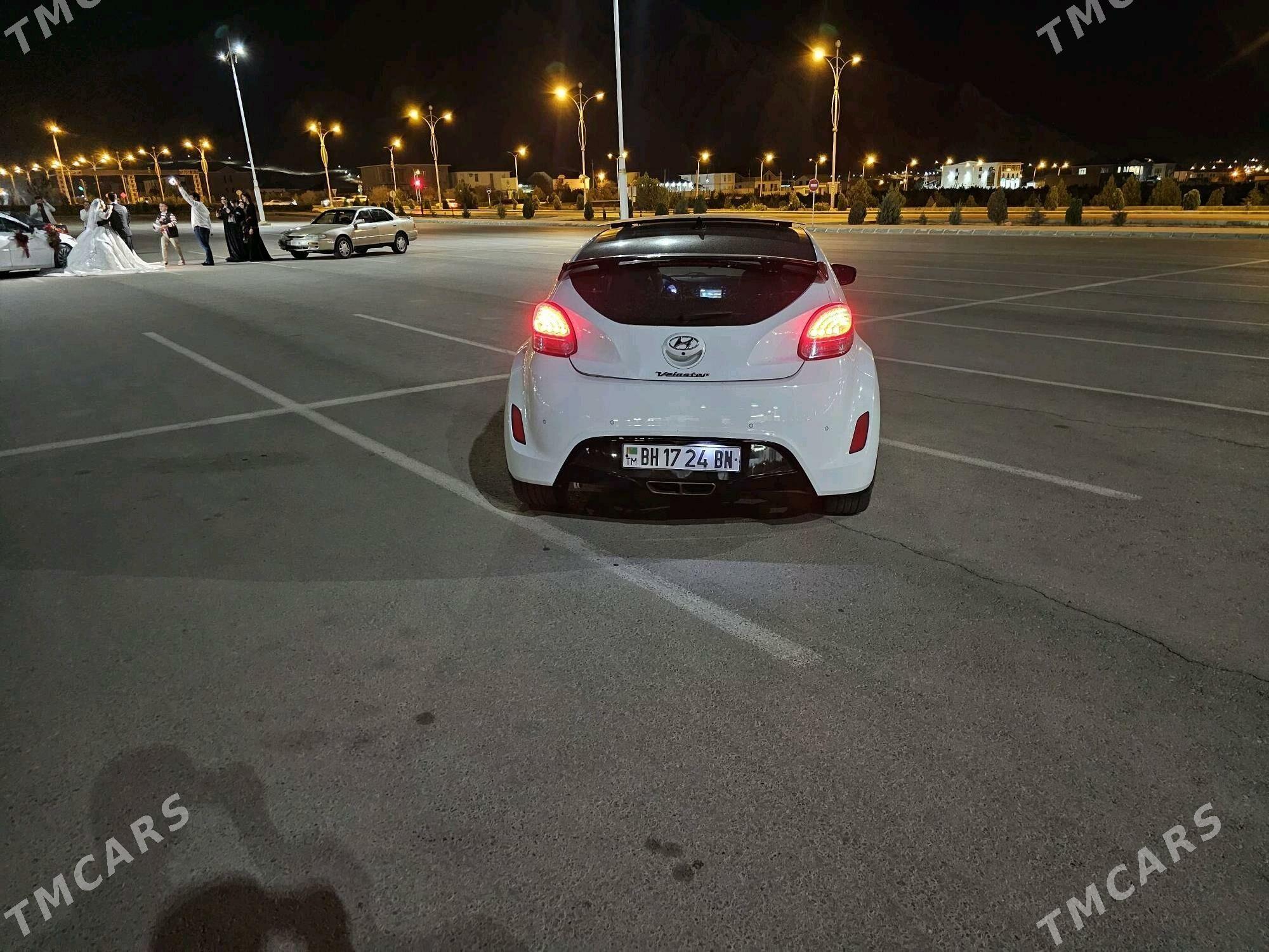 Hyundai Veloster 2012 - 170 000 TMT - Балканабат - img 4