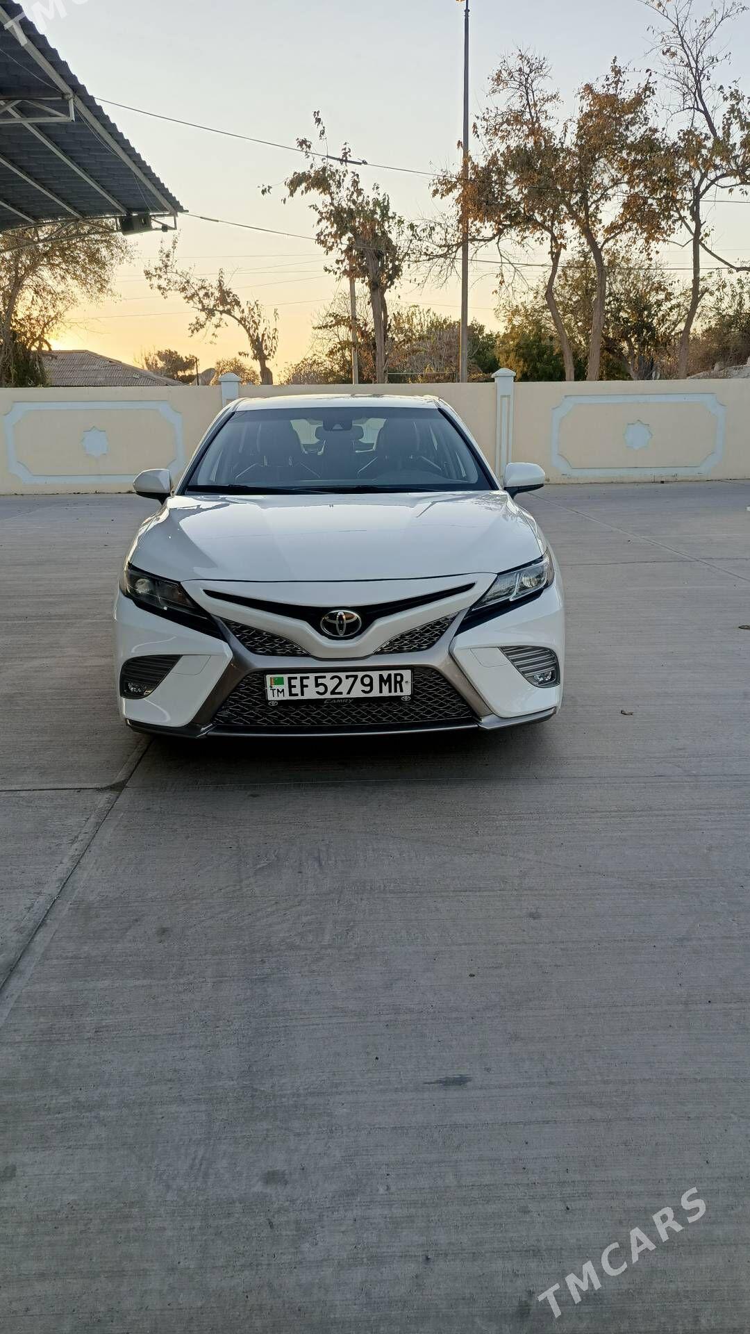 Toyota Camry 2020 - 330 000 TMT - Мары - img 1