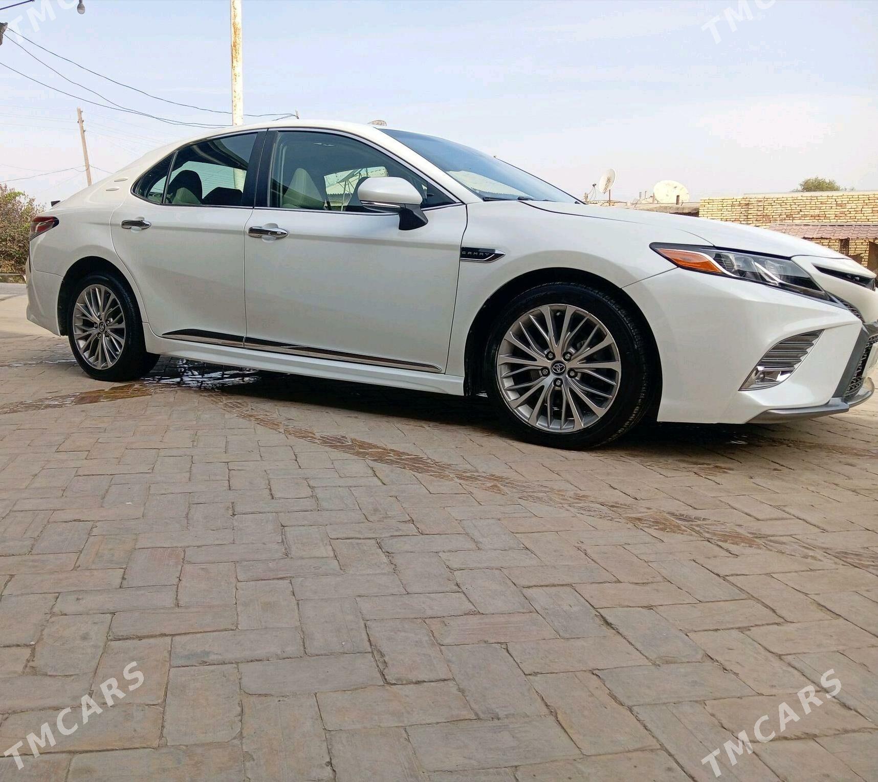 Toyota Camry 2019 - 280 000 TMT - Байрамали - img 1