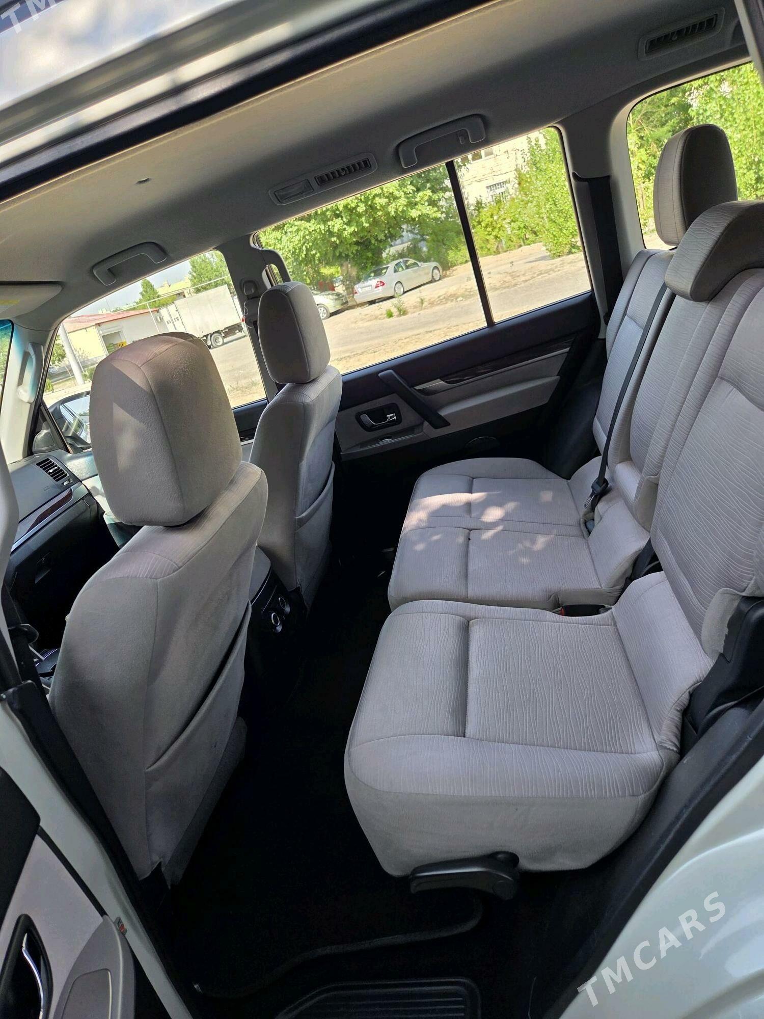 Mitsubishi Pajero 2010 - 245 000 TMT - Ашхабад - img 8