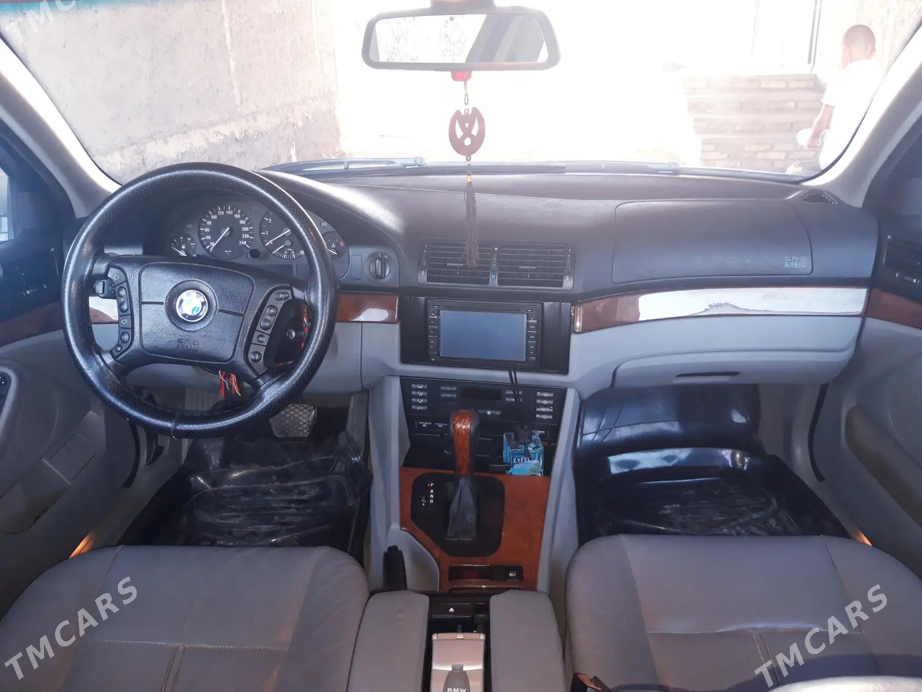 BMW E39 2002 - 120 000 TMT - Достлук - img 4