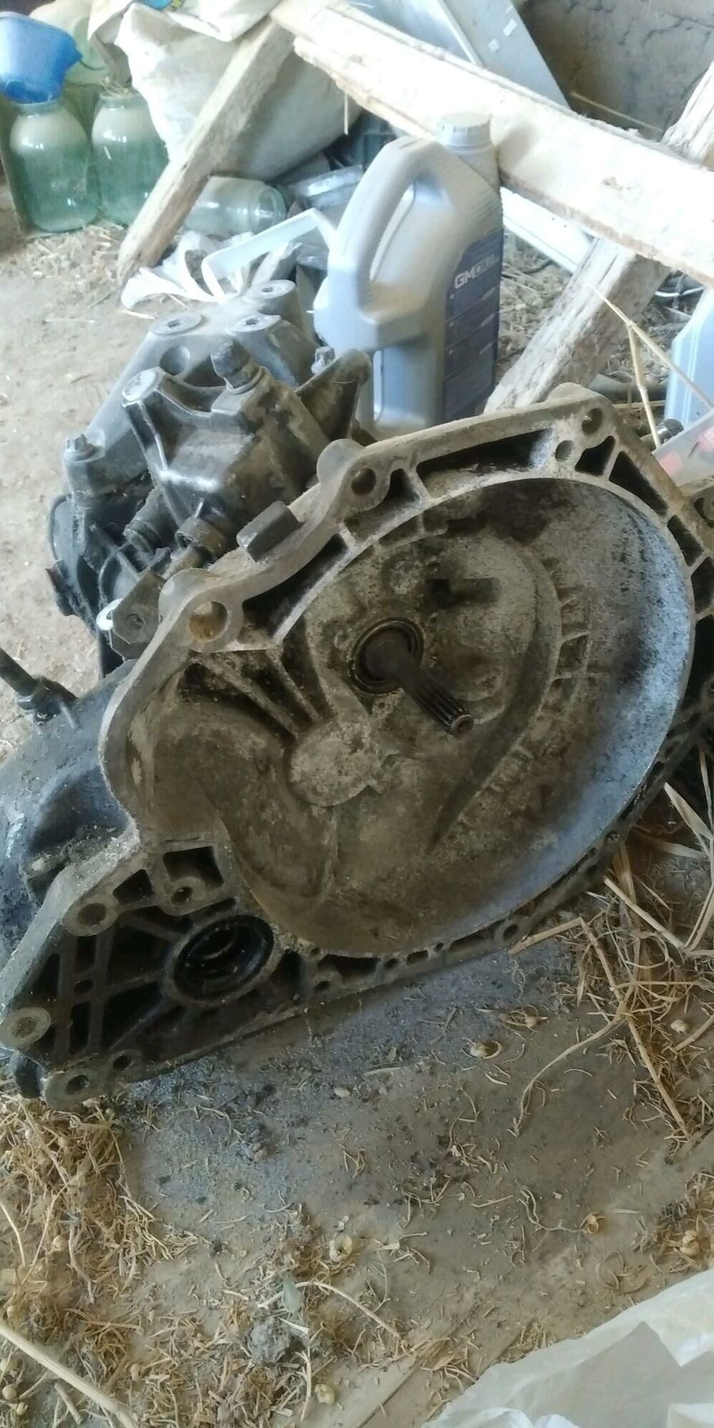 Opel Zafiraň karopgasy 1.8 mat 900 TMT - Ak bugdaý etraby - img 3