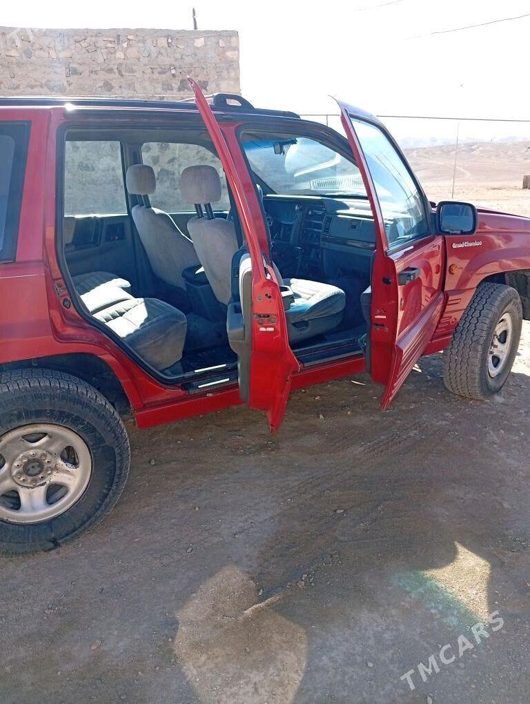 Jeep Cherokee 1995 - 60 000 TMT - Берекет - img 2