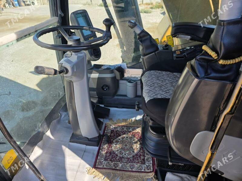 Caterpillar Excavator 2013 - 999 000 TMT - Balkanabat - img 5