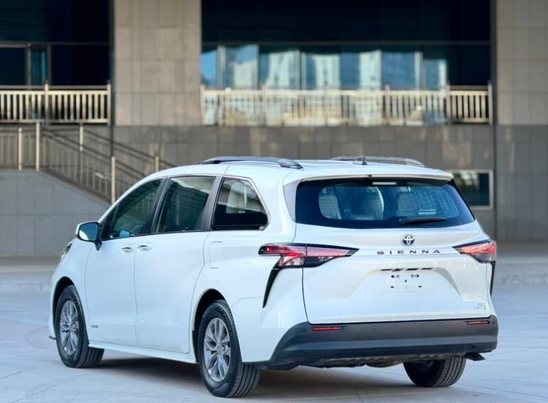 Toyota Sienna 2021 - 540 000 TMT - Ашхабад - img 9