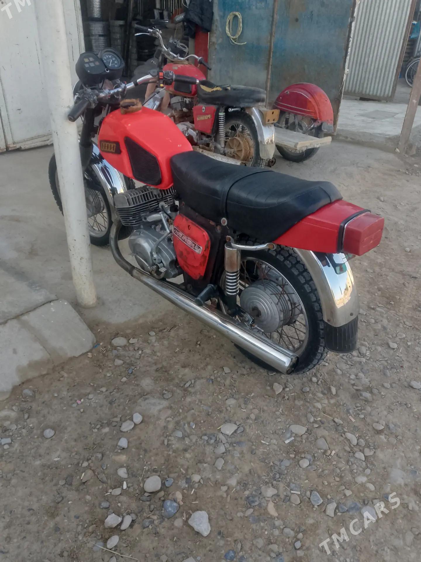 Iž Ýupiter 2001 - 12 000 TMT - Мургап - img 2