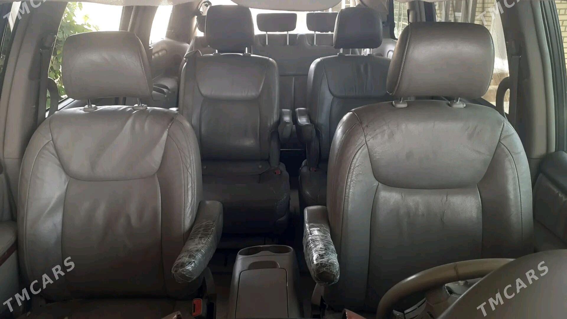 Toyota Sienna 2004 - 120 000 TMT - Mary - img 4