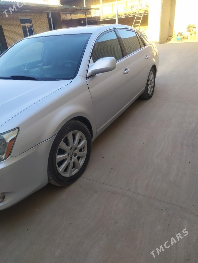 Toyota Avalon 2006 - 175 000 TMT - Saýat - img 3