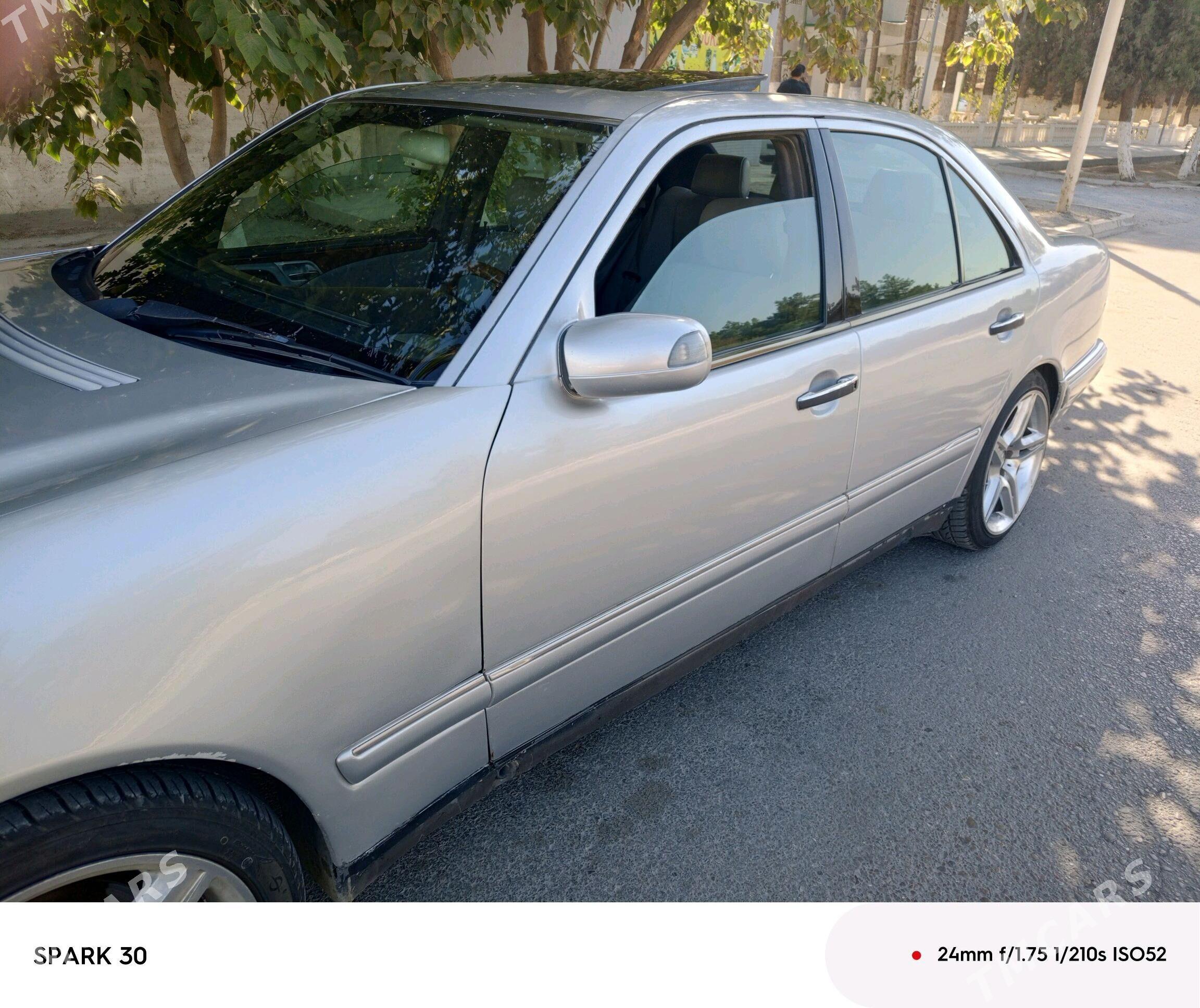 Mercedes-Benz E300 1997 - 82 000 TMT - Гёкдепе - img 2