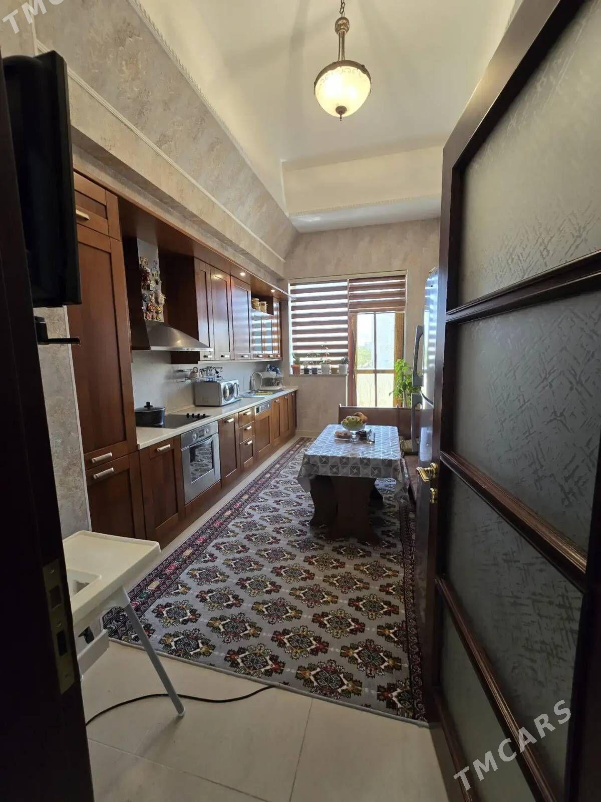 Срочно Нефтегаз 8эт 4ком 155м² - Ашхабад - img 4