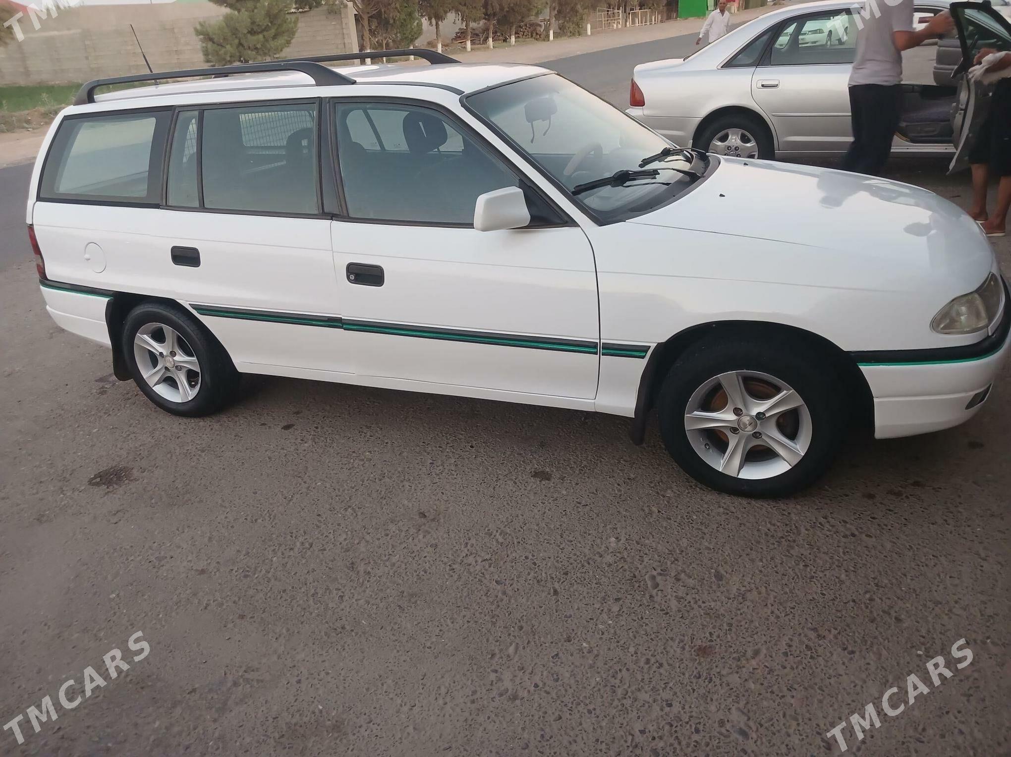 Opel Astra 1992 - 52 000 TMT - Мары - img 2