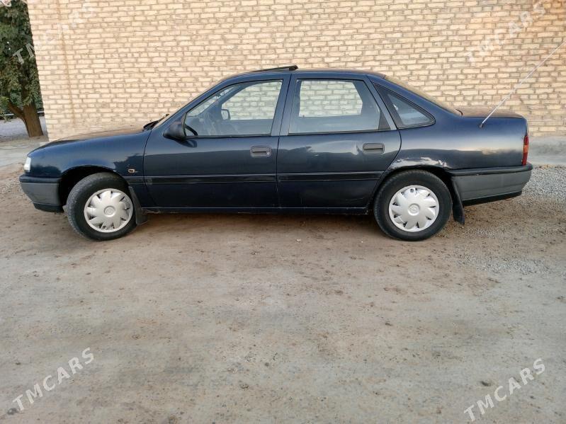 Opel Vectra 1991 - 33 000 TMT - Сакарчага - img 2