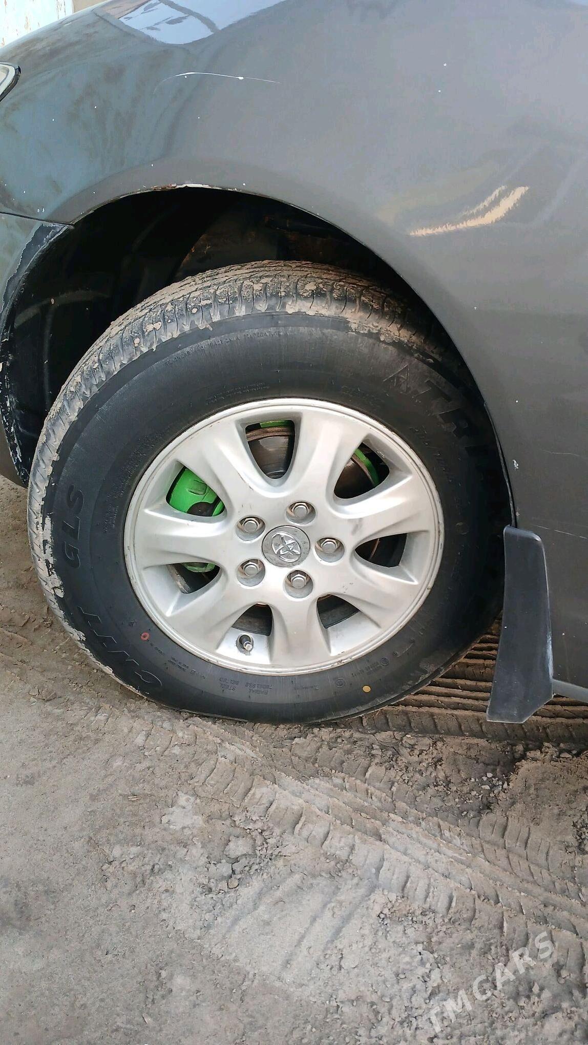 Toyota Camry 2005 - 180 000 TMT - Köneürgenç - img 6