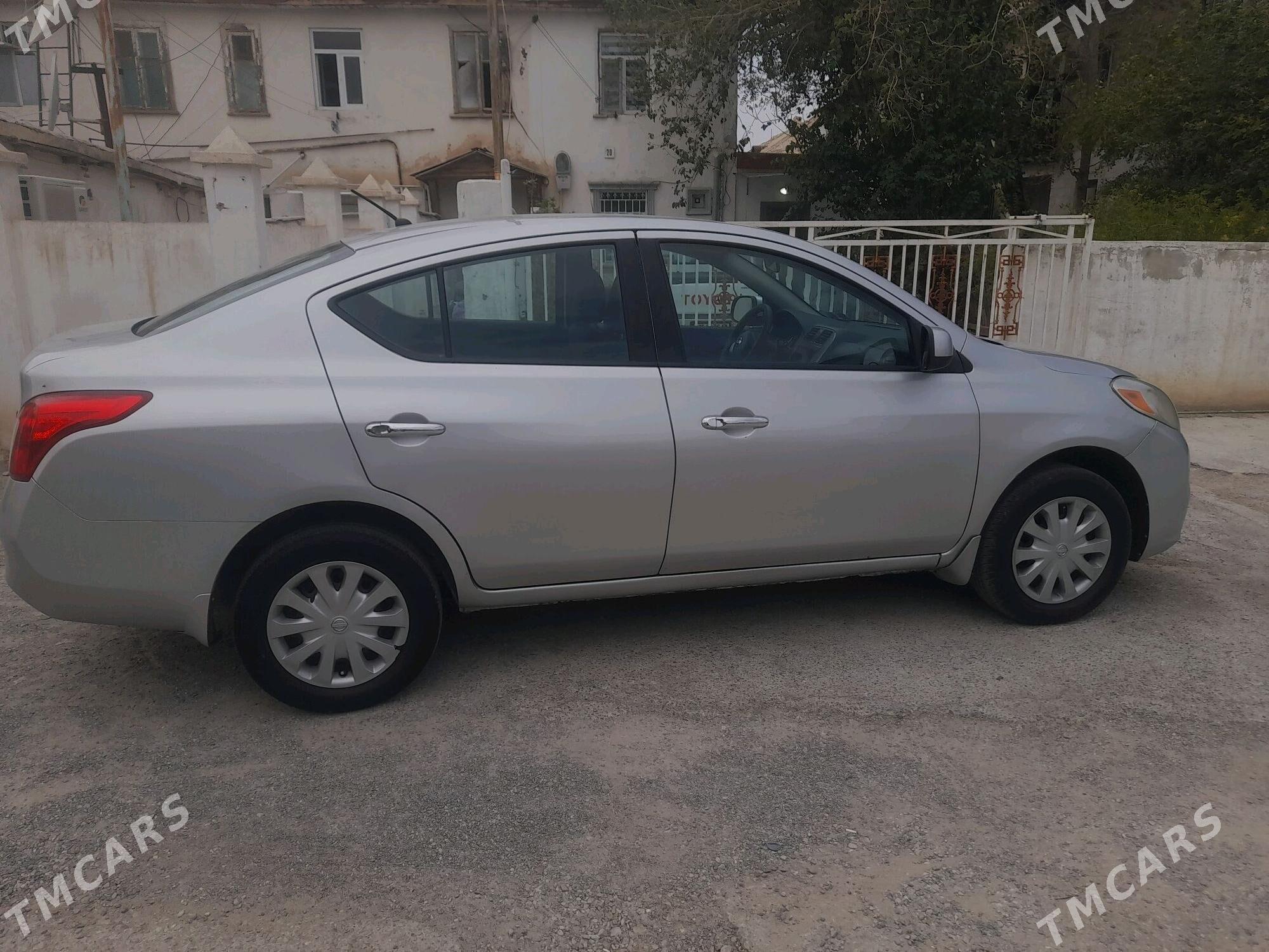 Nissan Versa 2011 - 92 000 TMT - Balkanabat - img 3