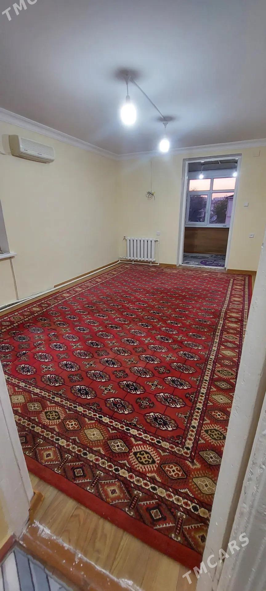 Satlyk jay 3/3 etajy 1 kom - 30 мкр - img 1