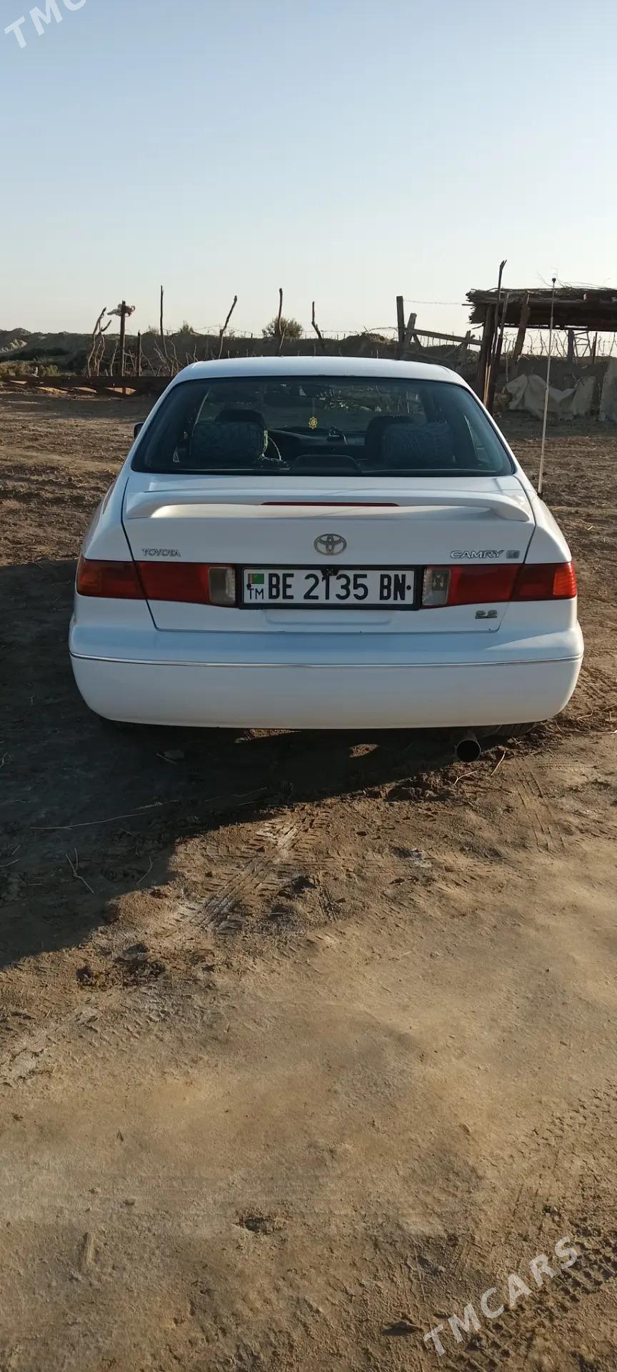 Toyota Camry 2001 - 140 000 TMT - Этрек - img 2