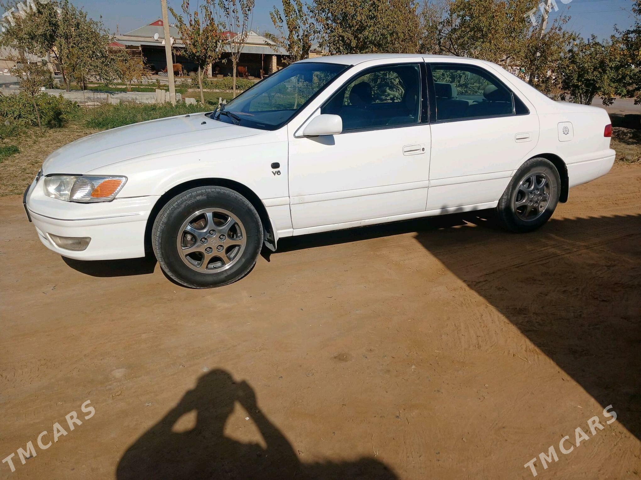 Toyota Camry 2001 - 120 000 TMT - Мары - img 3