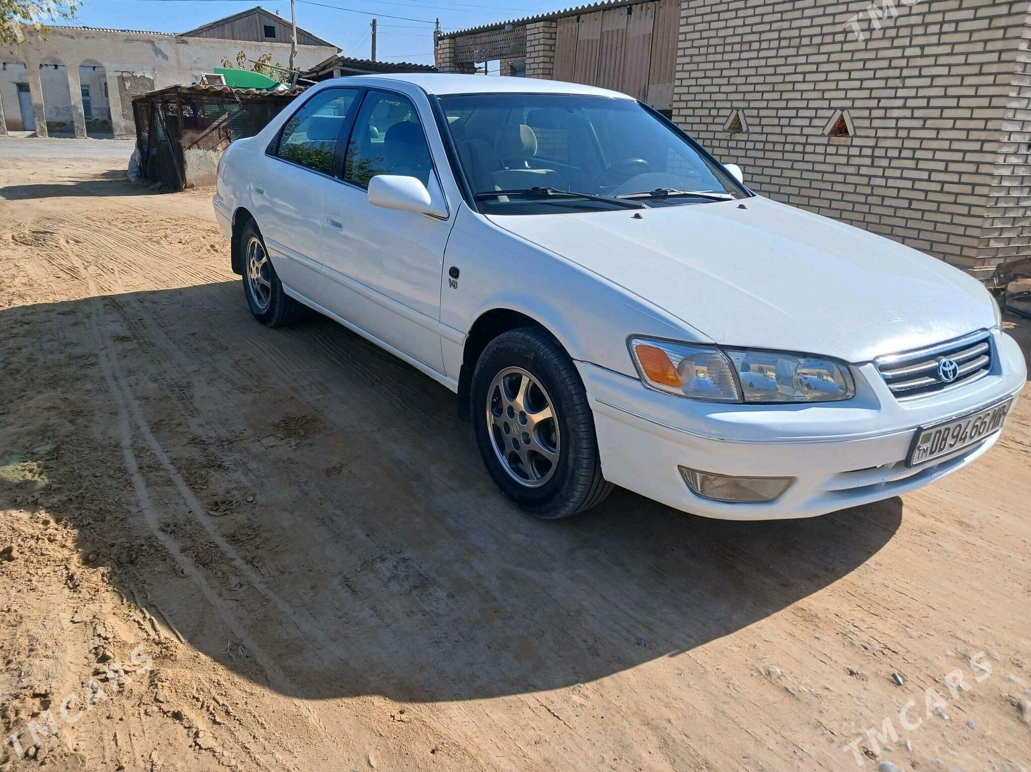 Toyota Camry 2001 - 120 000 TMT - Мары - img 4