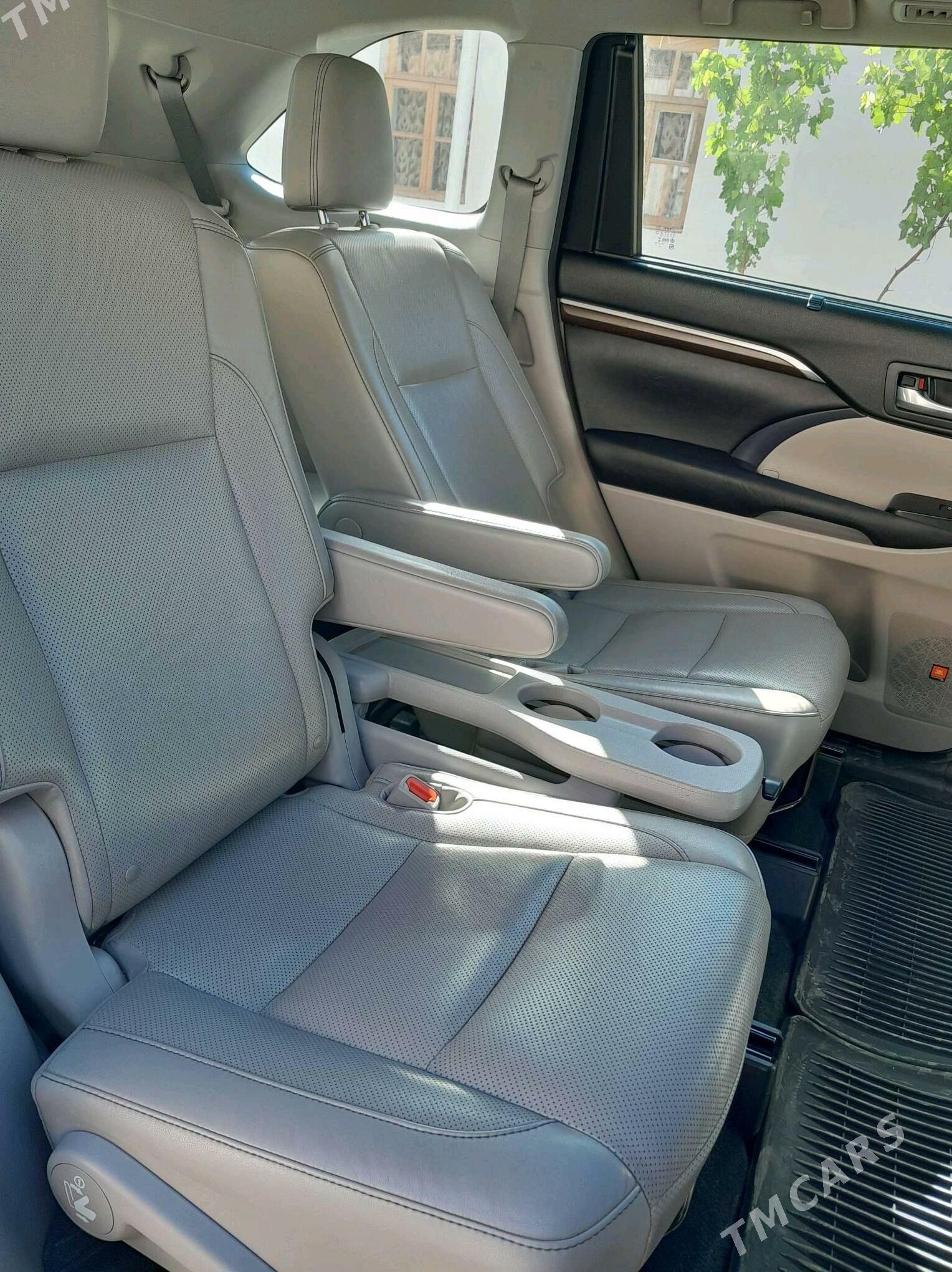 Toyota Highlander 2016 - 440 000 TMT - Туркменабат - img 4