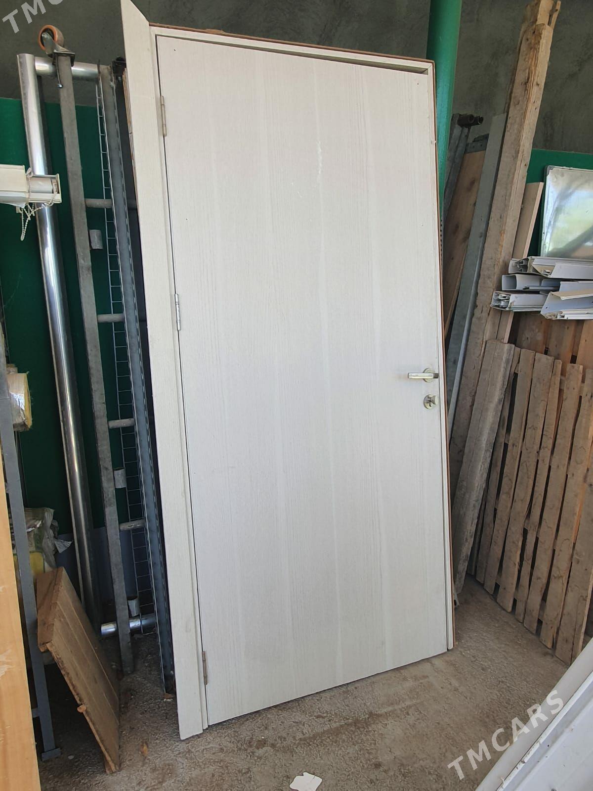 Satlyk gapy (ulanylan) - Aşgabat - img 2