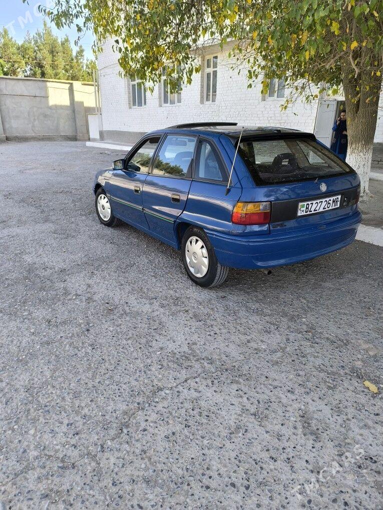 Opel Astra 1993 - 28 000 TMT - Теджен - img 2