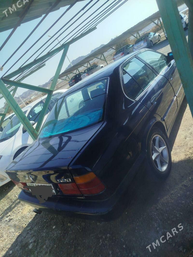 BMW 520 1988 - 28 000 TMT - Türkmenbaşy - img 4