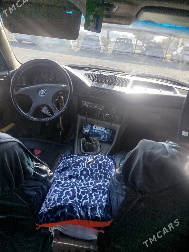 BMW 520 1988 - 28 000 TMT - Türkmenbaşy - img 6