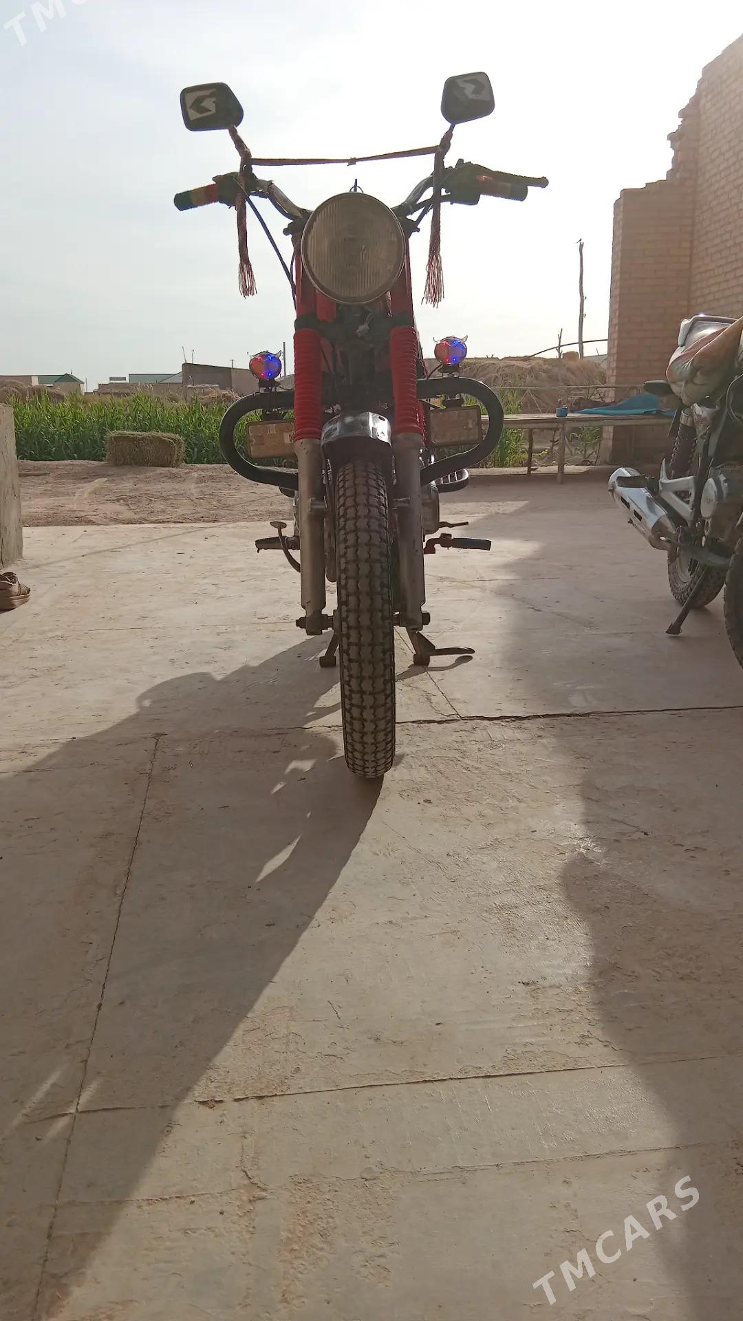 Fekon FK150-8G 2014 - 9 000 TMT - Дянев - img 2