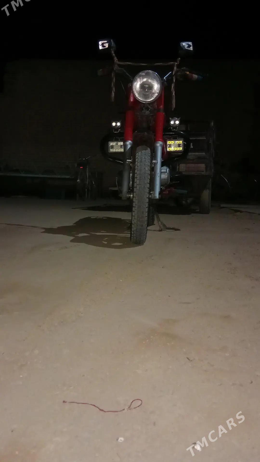 Fekon FK150-8G 2014 - 9 000 TMT - Дянев - img 8