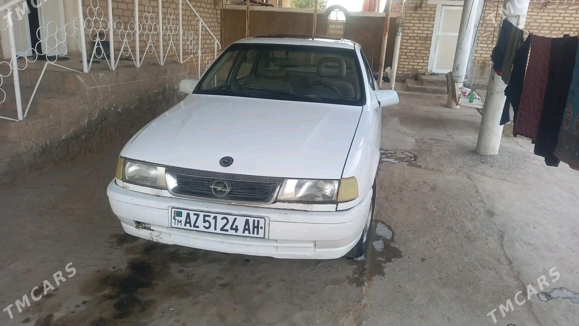 Opel Vectra 1992 - 15 000 TMT - Бабадайхан - img 1