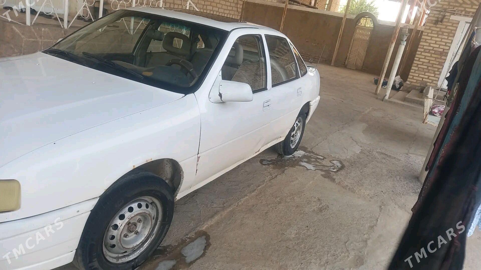 Opel Vectra 1992 - 15 000 TMT - Бабадайхан - img 3