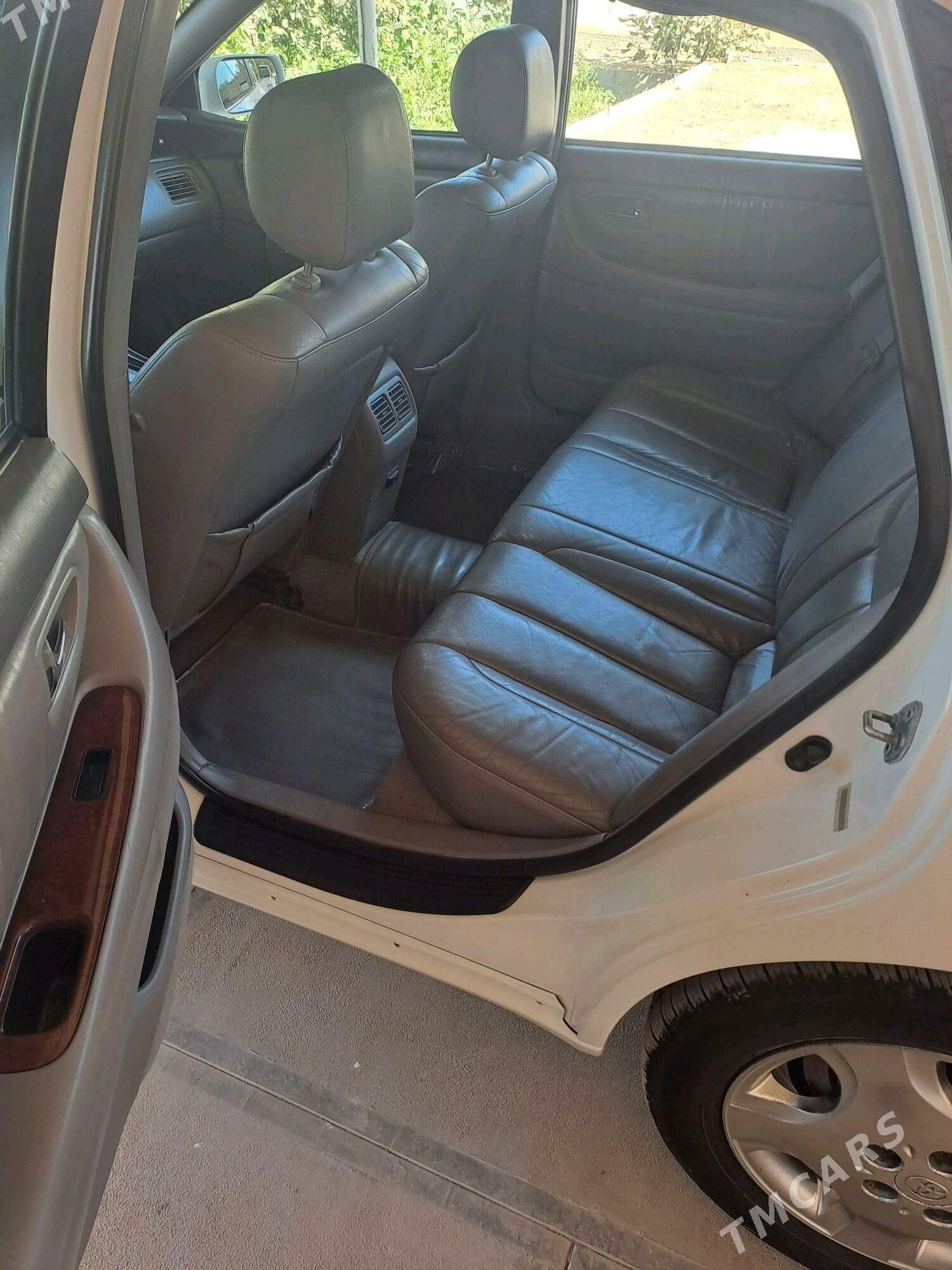 Toyota Avalon 2002 - 200 000 TMT - Сакарчага - img 5