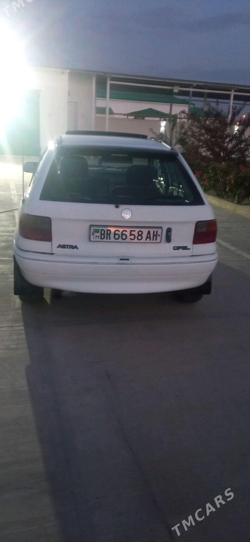 Opel Astra 1992 - 50 000 TMT - Гарадамак - img 7