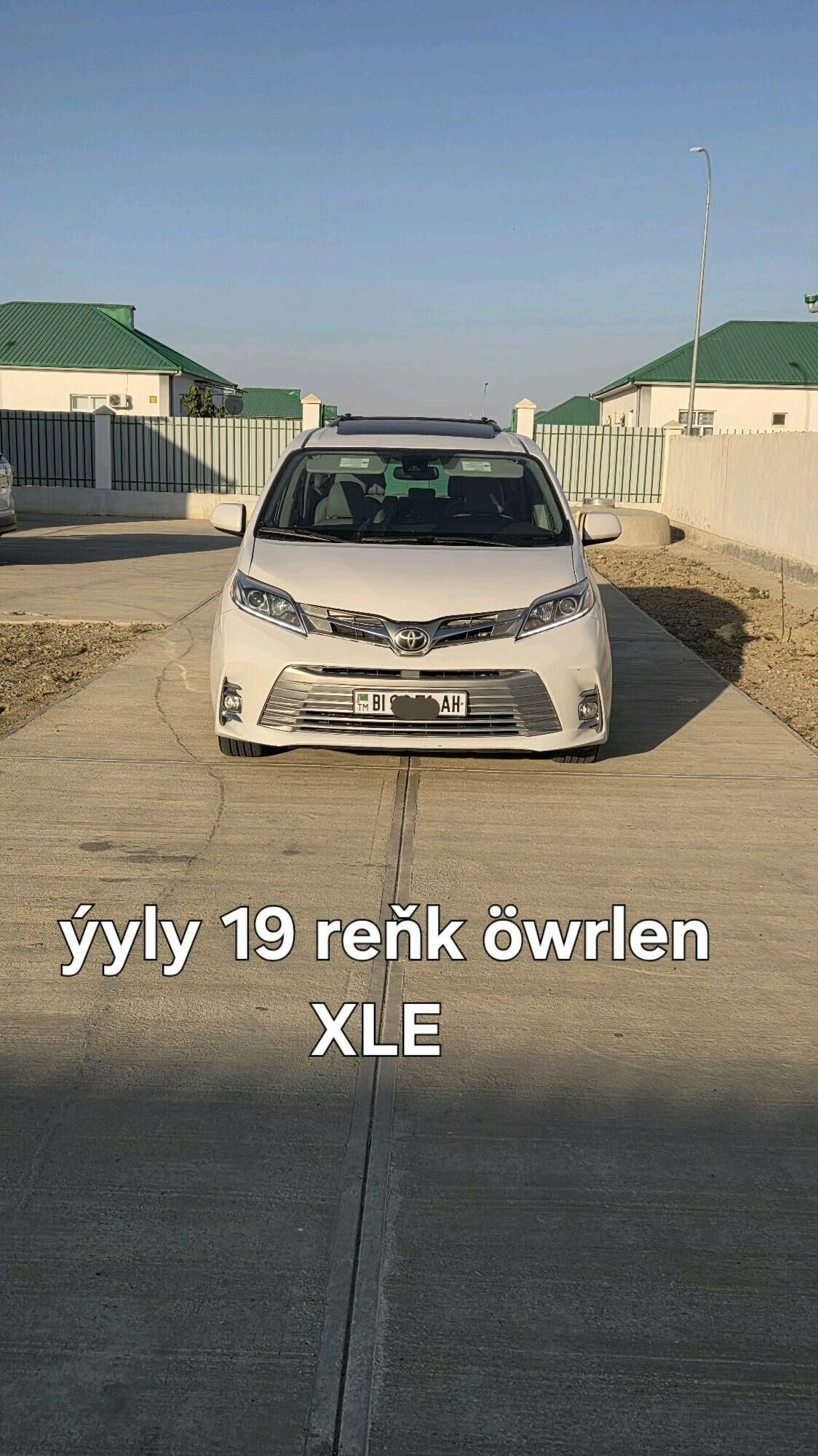 Toyota Sienna 2019 - 400 000 TMT - Гёкдепе - img 3