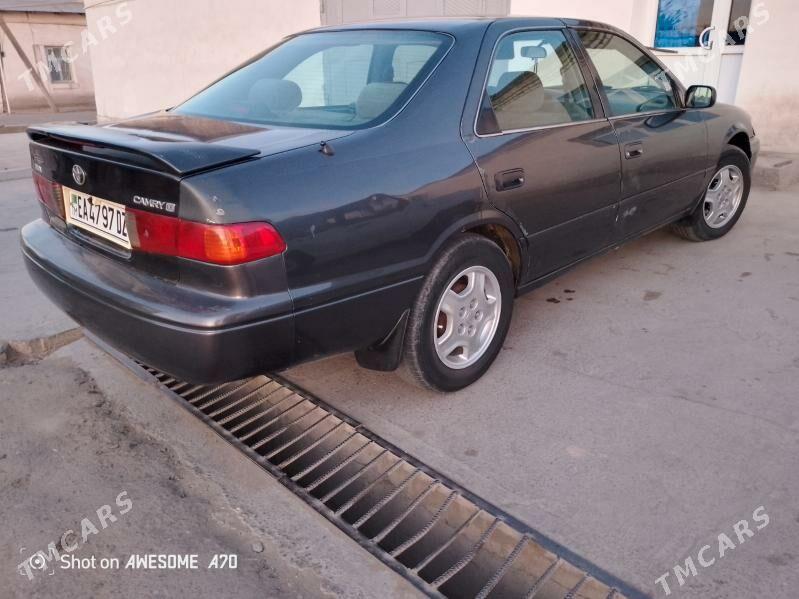 Toyota Camry 2000 - 140 000 TMT - Кёнеургенч - img 2